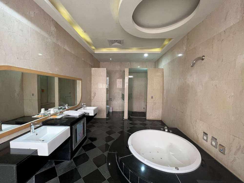 Standard Double Room - Photo 4