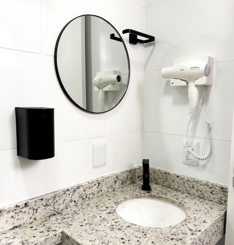 Economy Suite, Private Bathroom photo 3