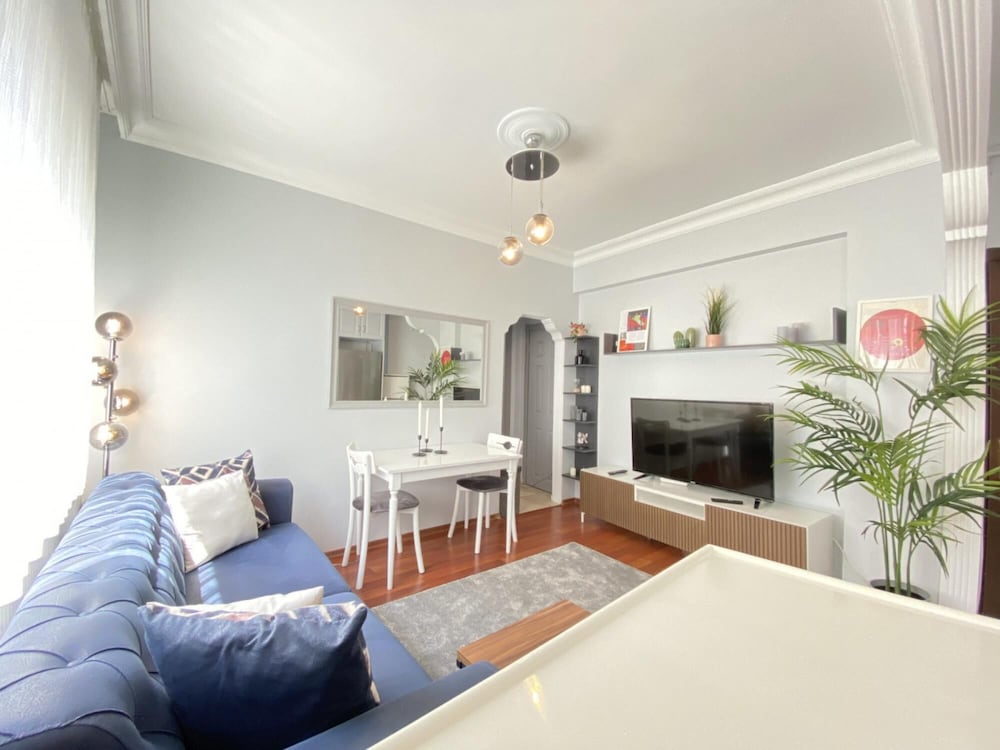 Apartment photo 1