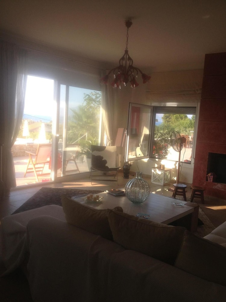 Villa, 5 Bedrooms, Private Pool photo 3