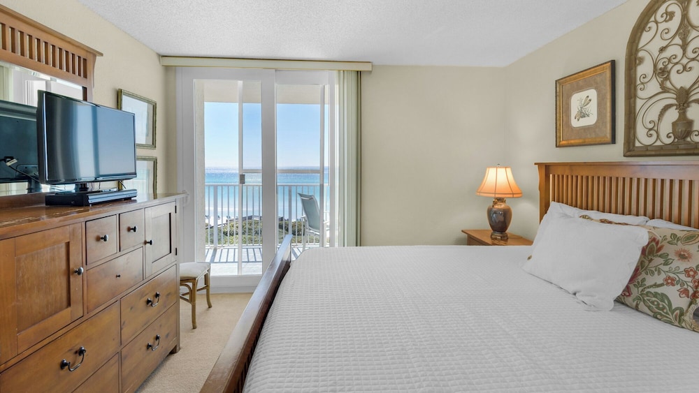 Condo, Multiple Beds, Patio, Ocean View (Beachcrest 304) photo 1