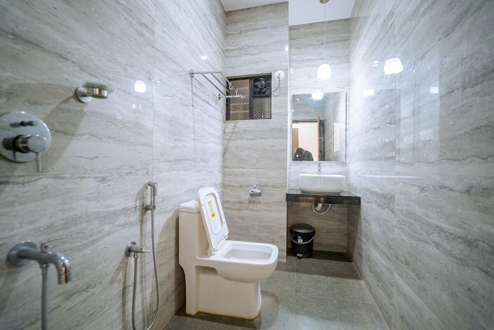 Deluxe Room - Photo 2