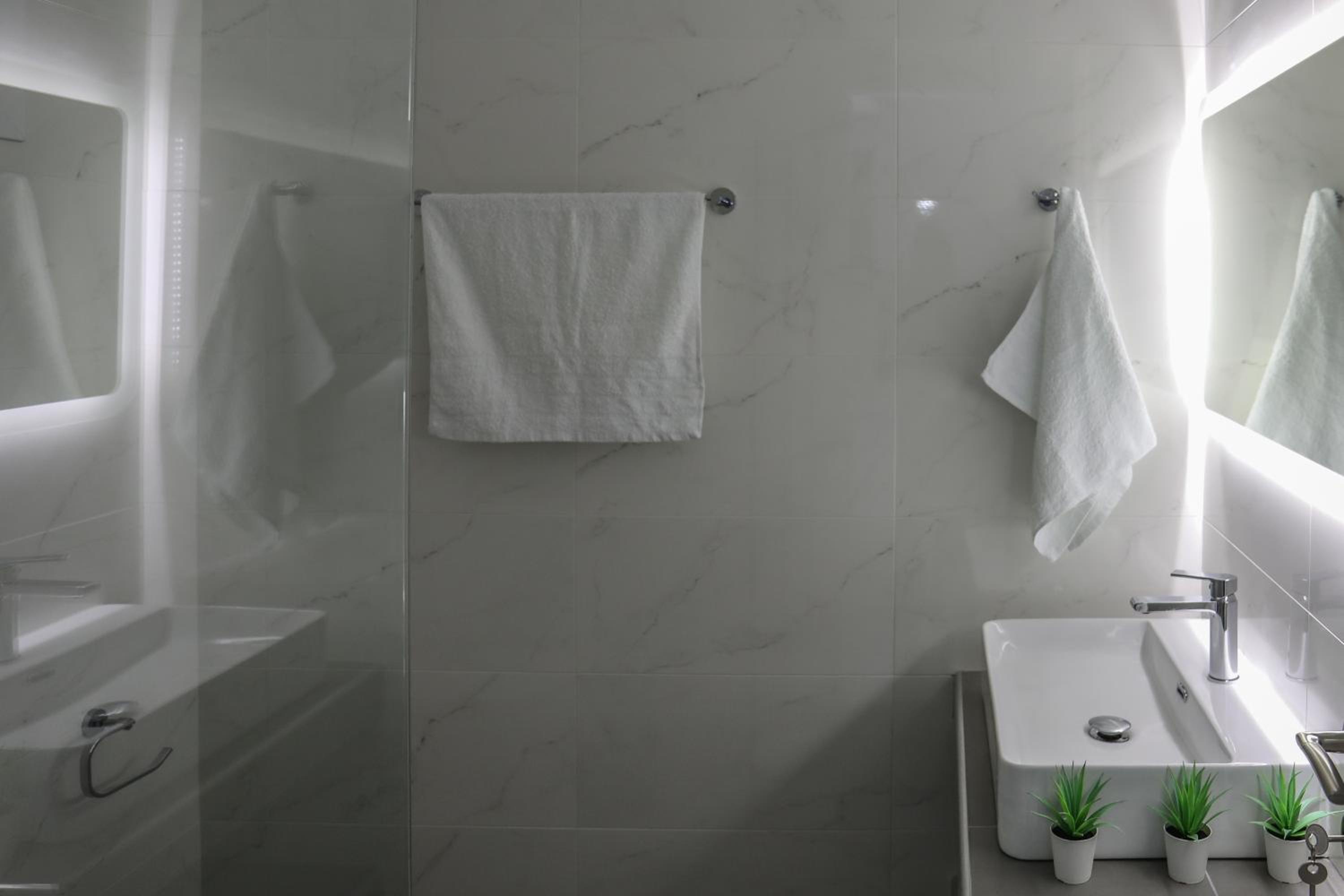 Deluxe Double or Twin Room with Sea View
