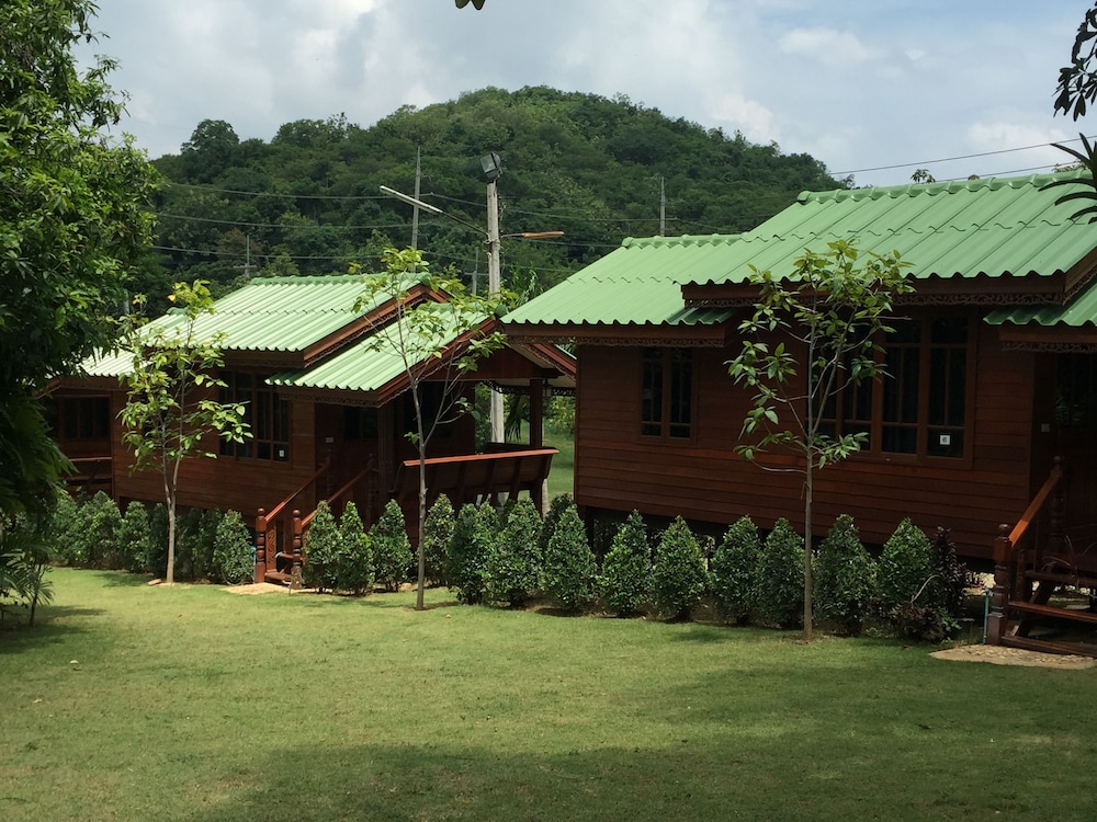 Thai Villa for 3 Adults photo 2