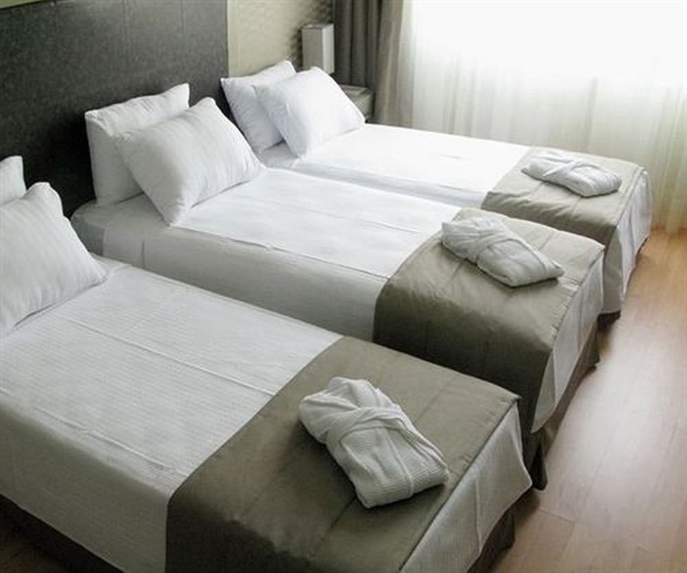 Triple Room photo 2