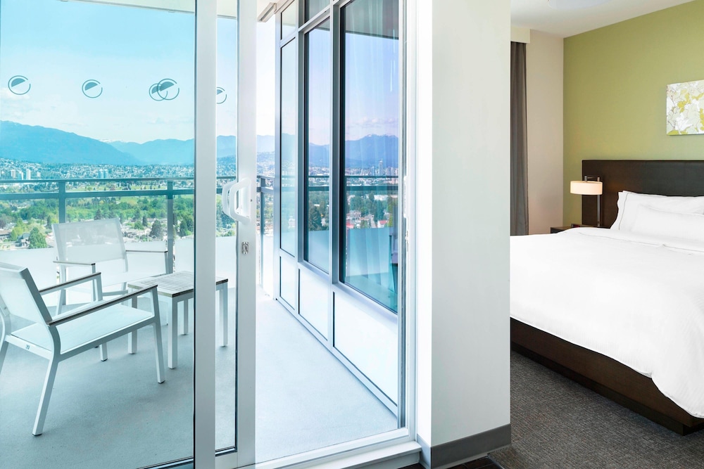Suite, 1 Bedroom, Balcony