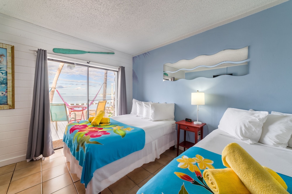 Deluxe Double Room, 2 Double Beds, Bay View