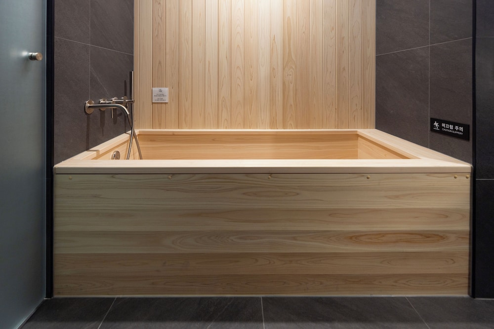 Hinoki Hot spring Deluxe photo 3