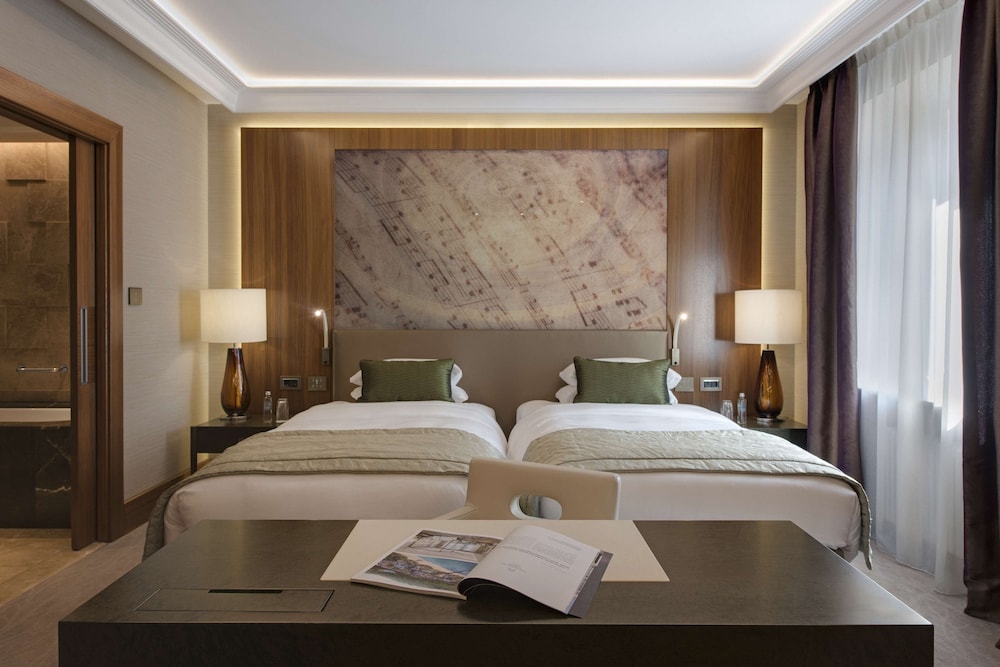 Superior Room, Courtyard View - Photo 2