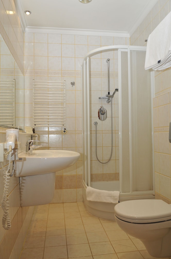 Deluxe Triple Room, 1 Bedroom photo 2