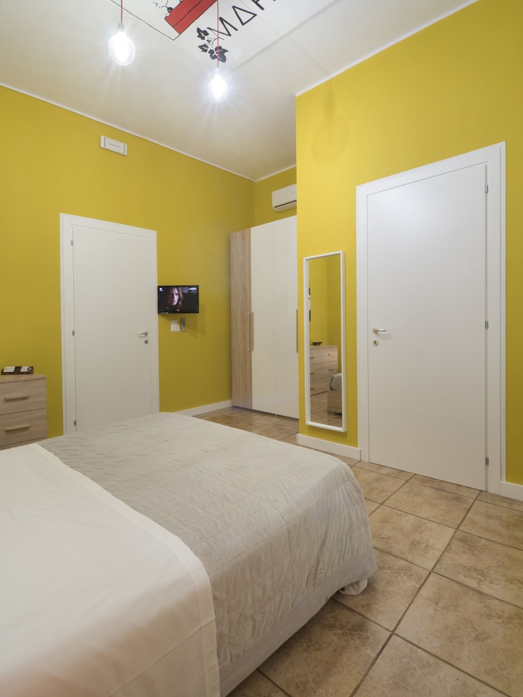Superior Triple Room photo 3