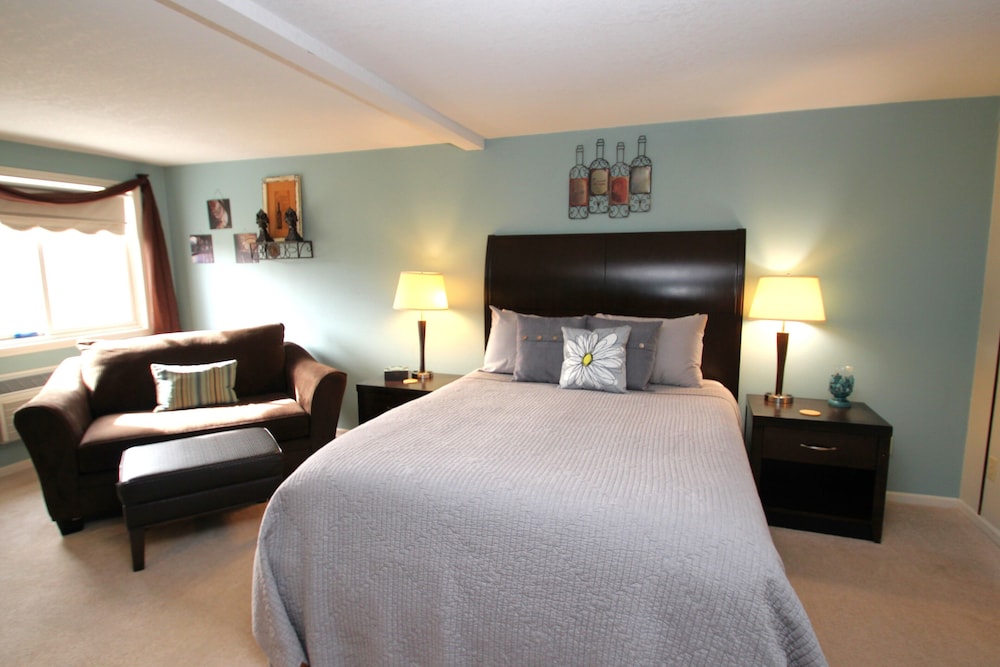 Suite 2 photo 2