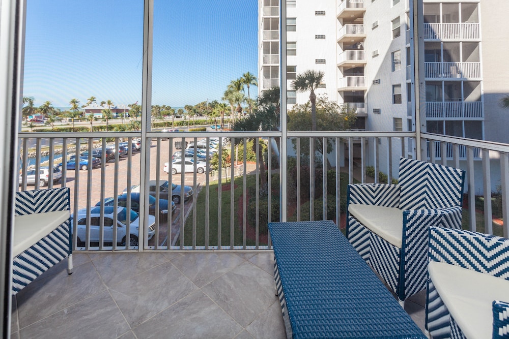 Condo, 1 Bedroom photo 3