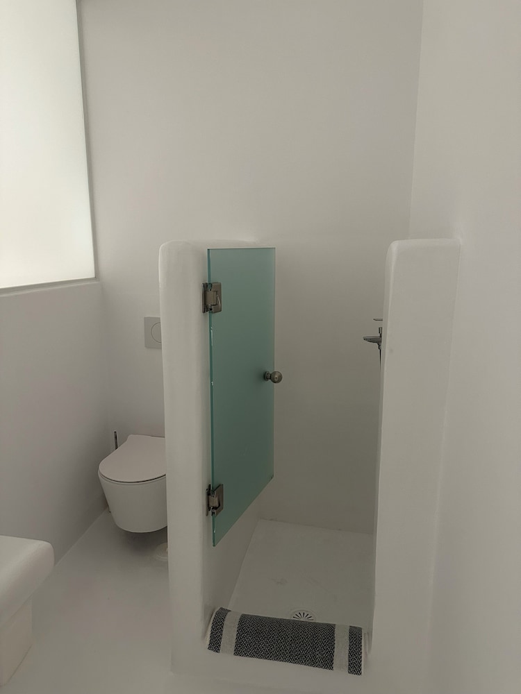 Budget Family Studio - Photo 14