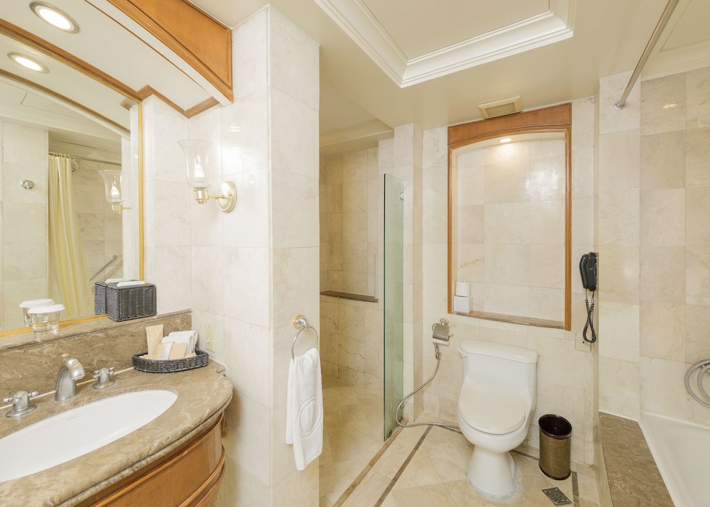Two Bedroom Premier - Photo 9
