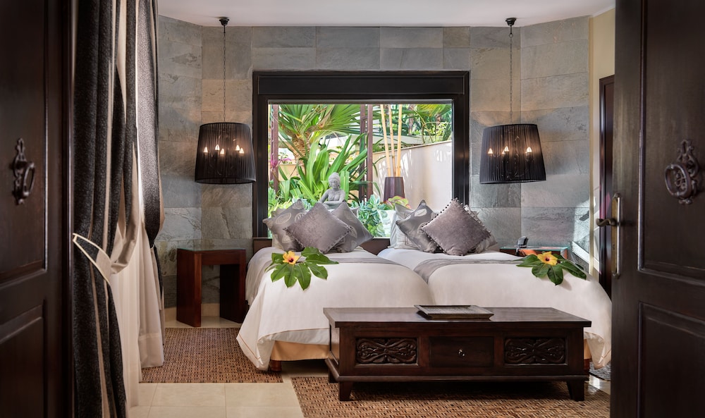 2 bedroom Majestic Villa (with private heated pool) thumbnail 5