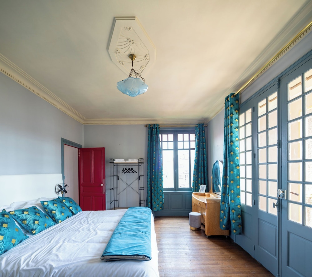 Superior Double or Twin Room, Balcony, Garden View photo 2