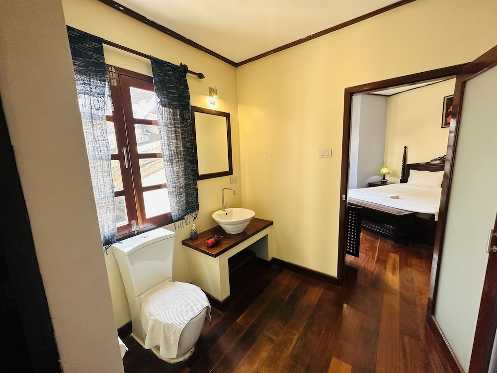 Deluxe Double Room - Photo 19