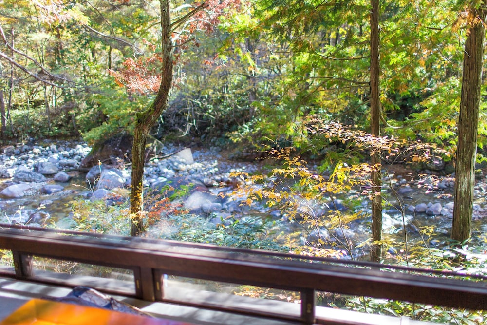 Traditional Japanese Style Room (Ichinomiya), Non Smoking thumbnail 5