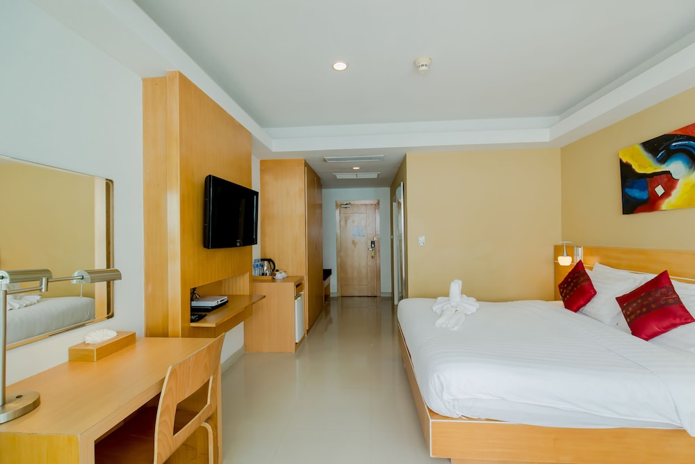 Superior Room, 1 Double or 2 Twin Beds - Photo 4