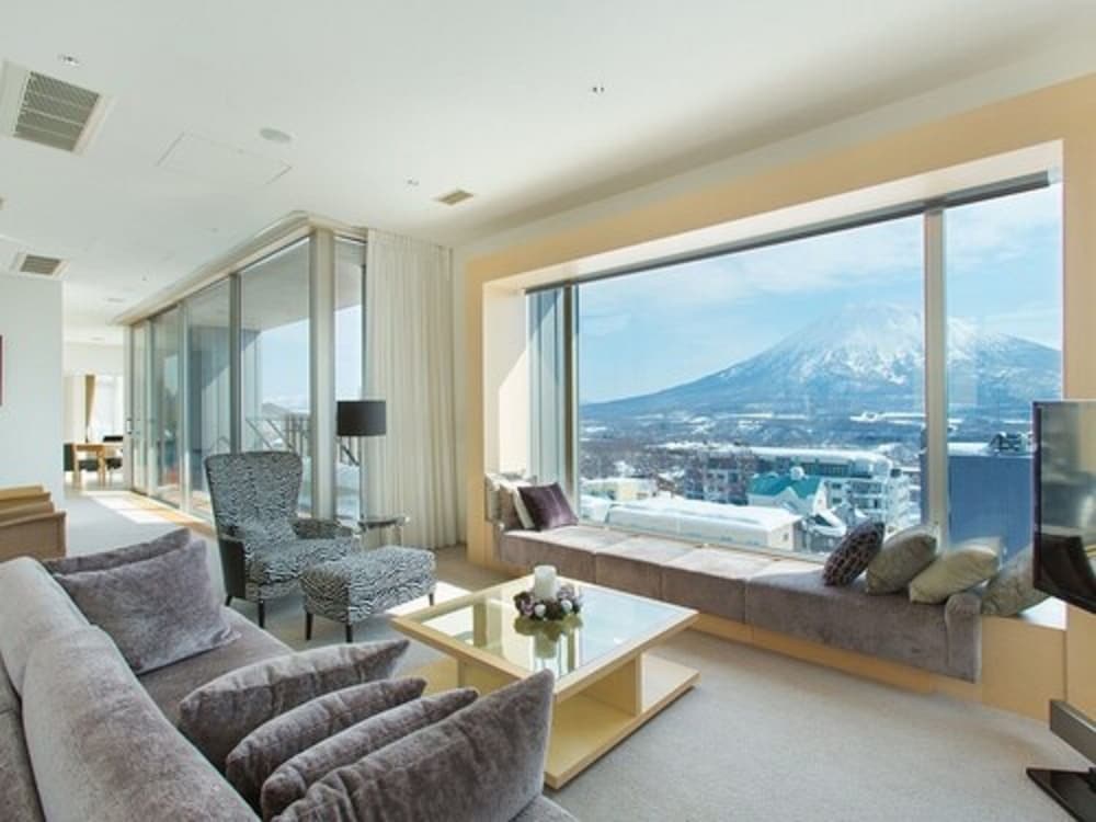 Panoramic Penthouse, 4 Bedrooms