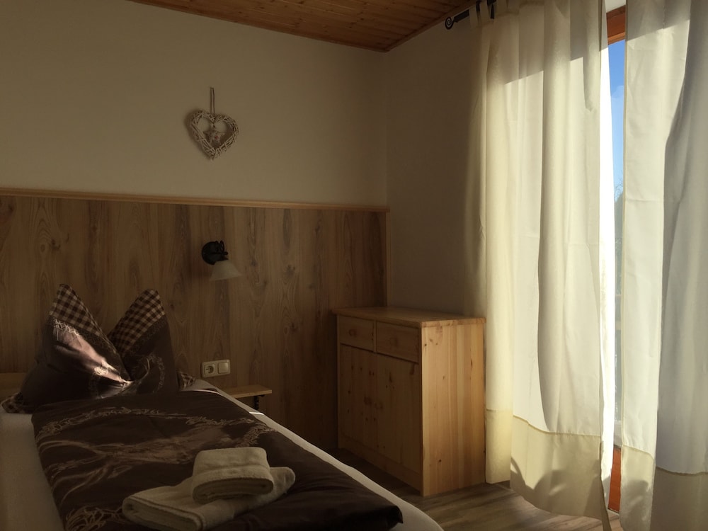 Economy Single Room, Balcony photo 1