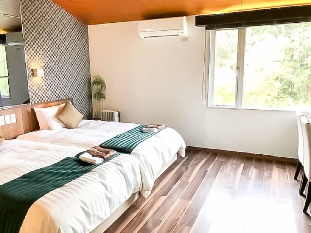 [Western Superior Room] Non-Smoking photo 2