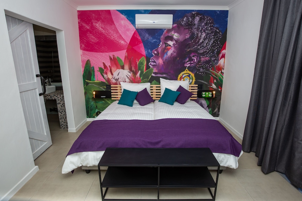 Classic Room 5= Amanzi=  double room with kitchenette, 2 single beds with or without topping photo 1