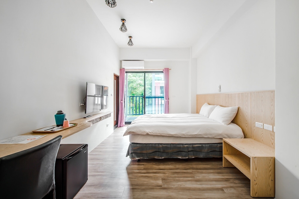 Deluxe Double Room, Balcony photo 2