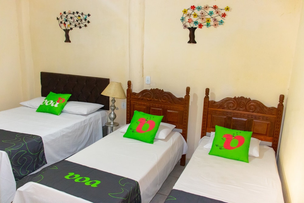 Economy Quadruple Room - Photo 1