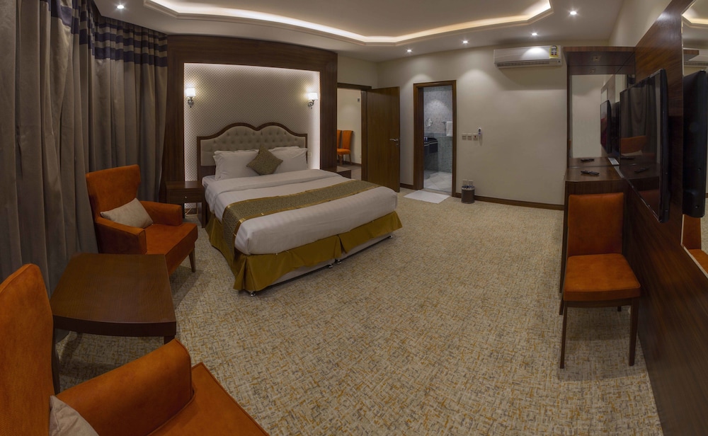 Junior Apartment