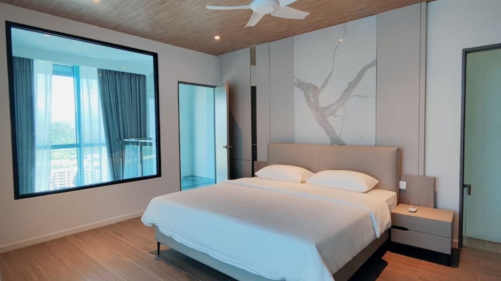 Comfort Duplex, 2 Bedrooms, Sea View, Corner