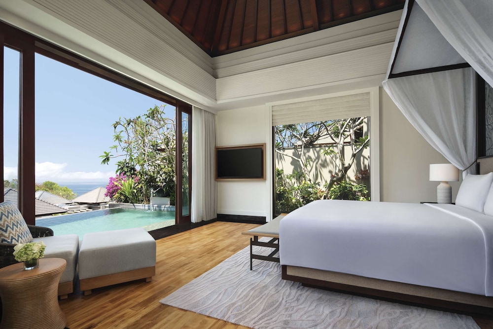 Villa, 1 Bedroom (Partial Ocean Pool Villa) - Photo 1