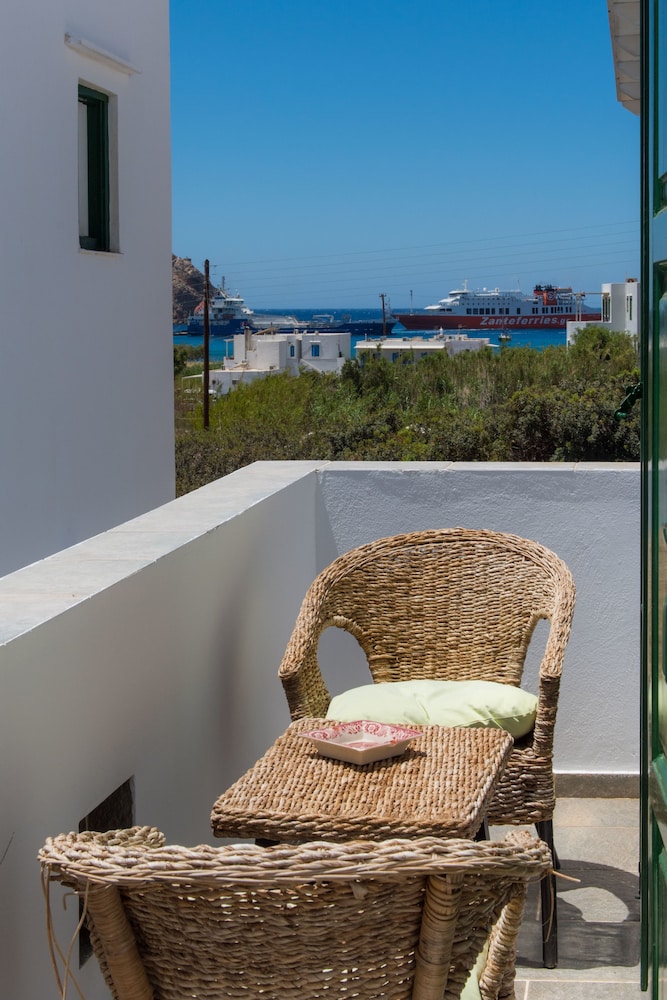 Apartment, 1 Bedroom, Partial Sea View photo 3