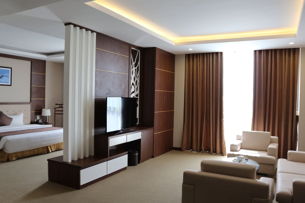 Executive Suite photo 2