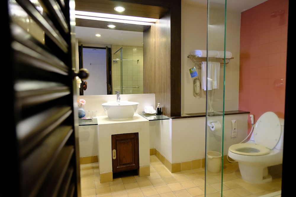Deluxe Room, 1 Double or 2 Twin Beds - Photo 5