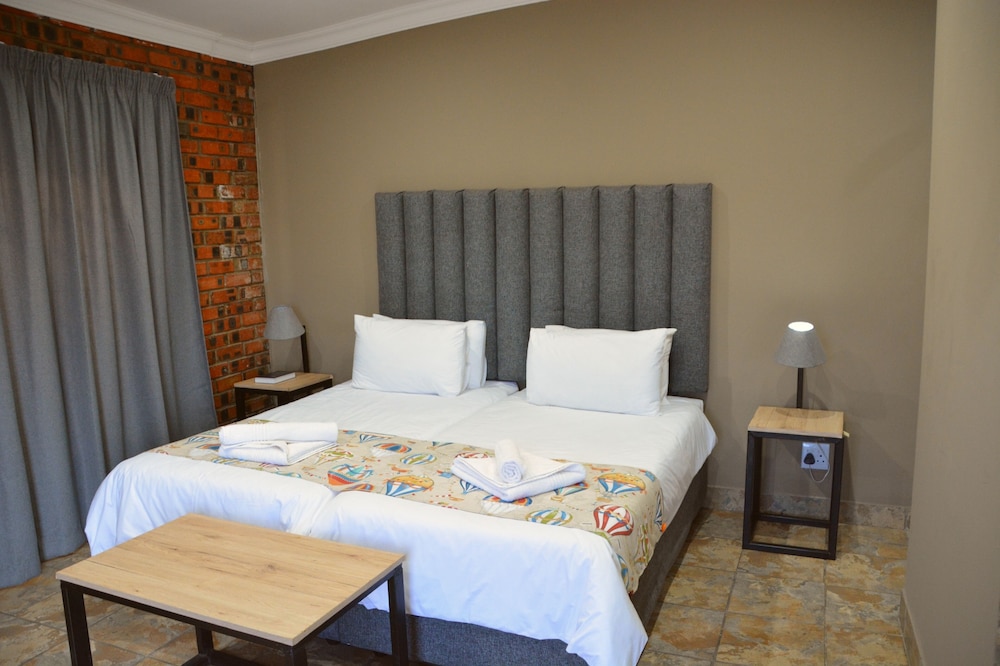 Standard Twin Room photo 1