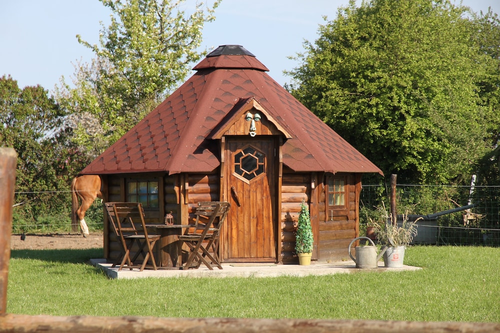 Family Tree House, Garden View