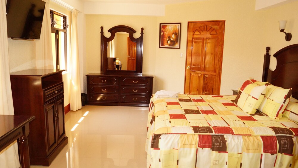 Deluxe Double Room, 1 King Bed photo 3