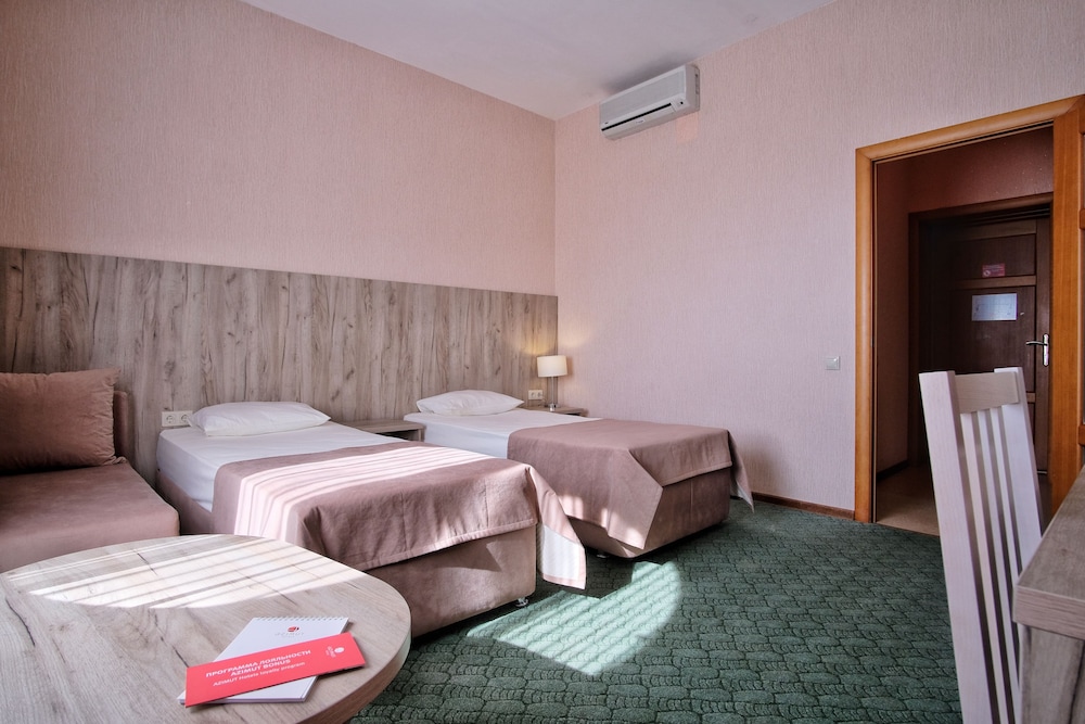 Superior Twin Room photo 2