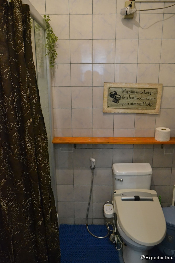 Basic Shared Dormitory, Mixed Dorm, Shared Bathroom photo 2