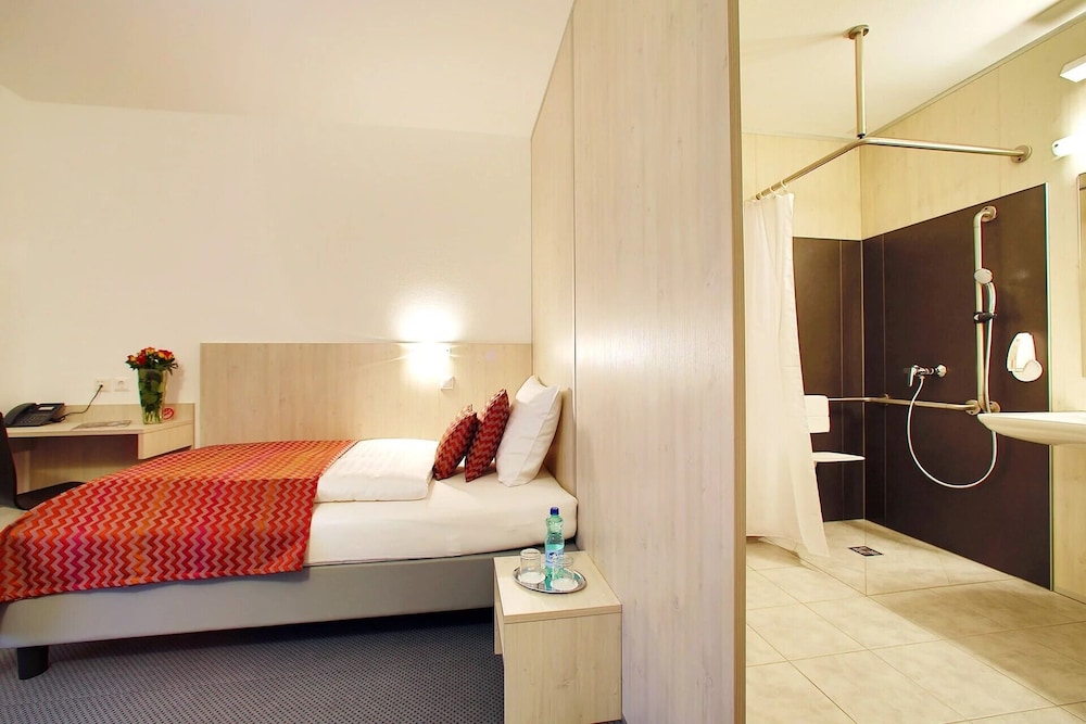 Single Room photo 1