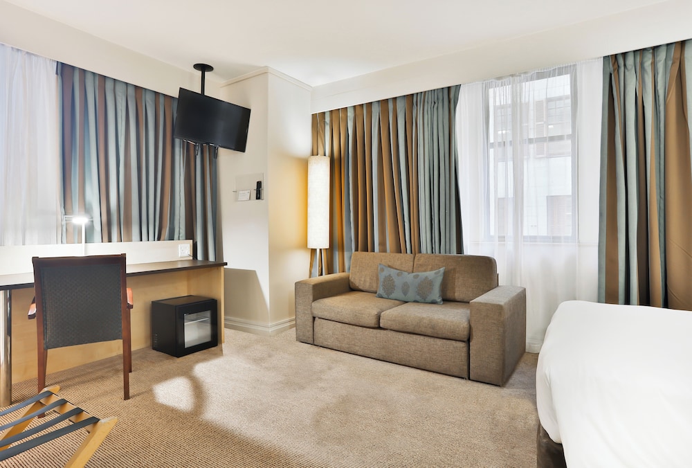 Standard Room, 1 Double Bed with Sofa bed, Non Smoking - Photo 5