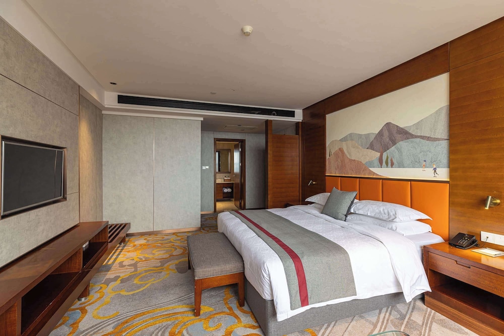 Executive Suite, 1 King Bed, Non Smoking