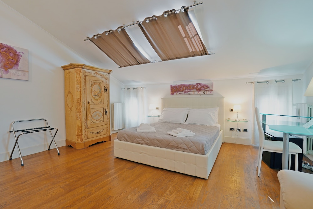 Junior Studio Suite photo 2