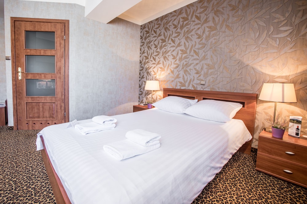 Standard Double Room - Photo 4