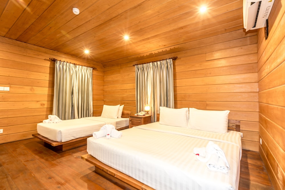 Deluxe Bungalow, Multiple Beds, Private Pool, Garden View photo 1
