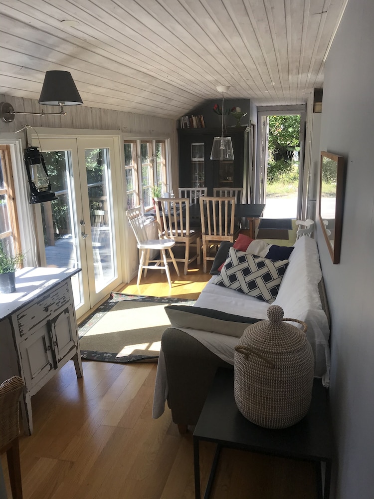 Fisherman's cabin photo 3