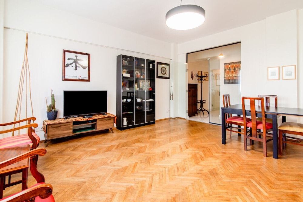 Apartment photo 3