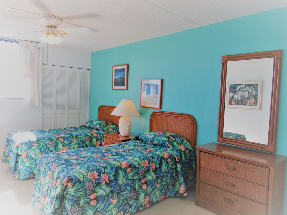 Studio, Multiple Beds, Kitchen